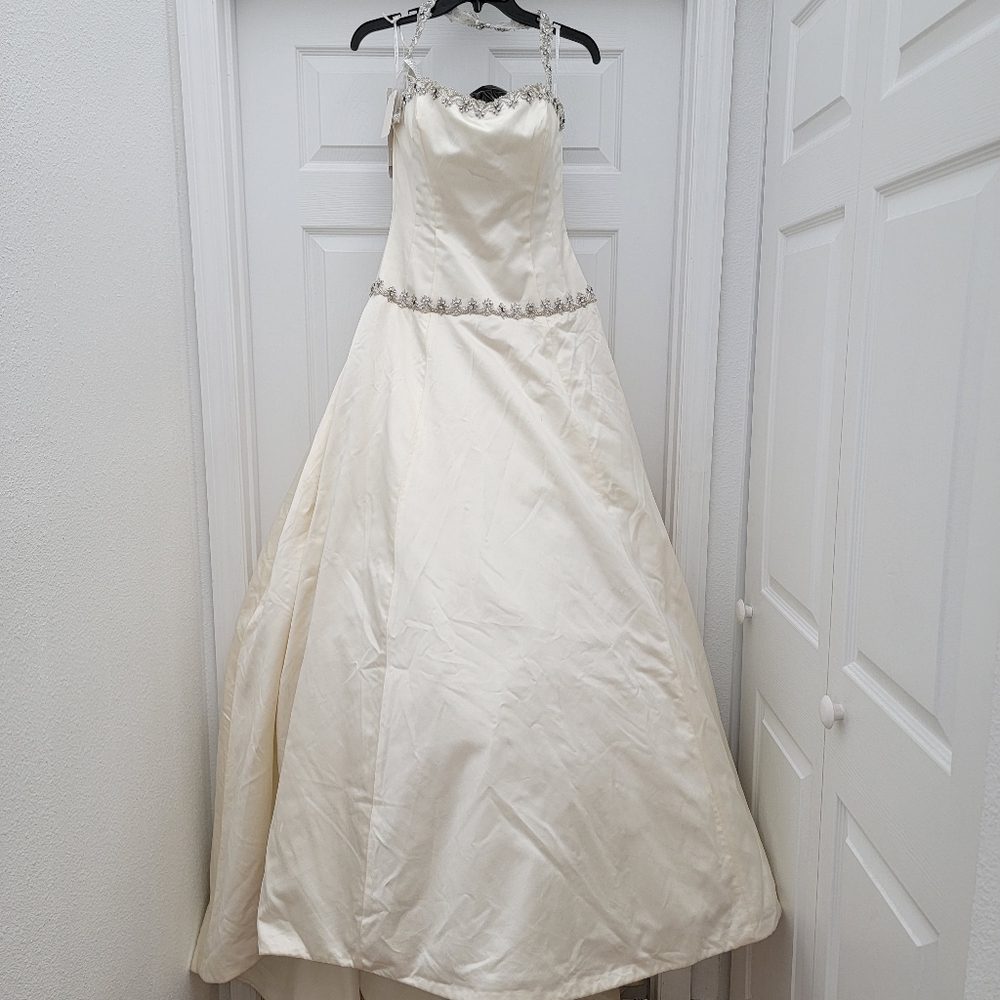 Kirstie Kelly Disney fairy tale wedding collection